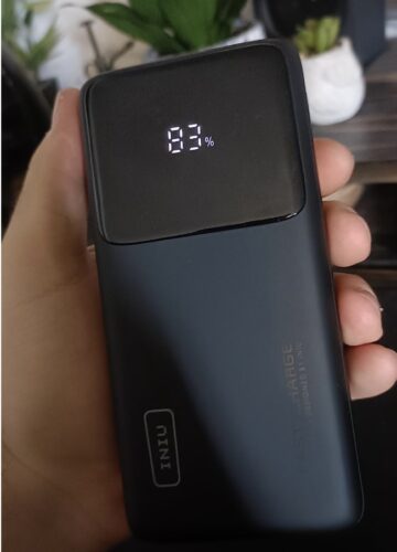 INIU Batterie Externe 25000mAh 100W Power Bank MacBook Steam Deck iPhone Samsung photo review