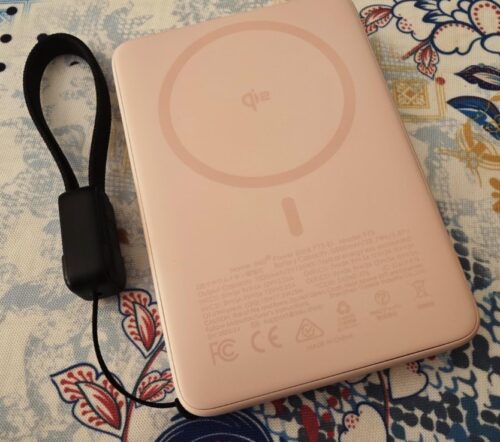 INIU Batterie Externe MagSafe 10000mAh 45W Qi2 Certifiée Blanc - Charge Sans Fil 30W Ultra-Rapide iPhone 17/16/15/14/13/12 Pro Max photo review
