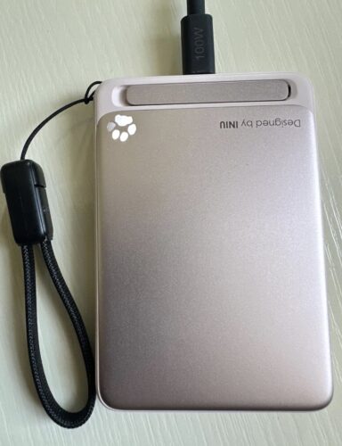 INIU Batterie Externe MagSafe 10000mAh 45W Qi2 Certifiée Blanc - Charge Sans Fil 30W Ultra-Rapide iPhone 17/16/15/14/13/12 Pro Max photo review